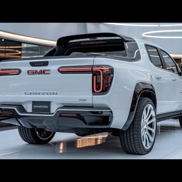 All-New GMC Canyon Is Absolutely Stunning! (Take a Look)